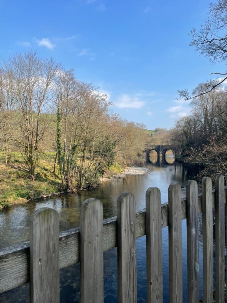 修道院住宿加早餐旅馆 巴克法斯特利 外观 照片